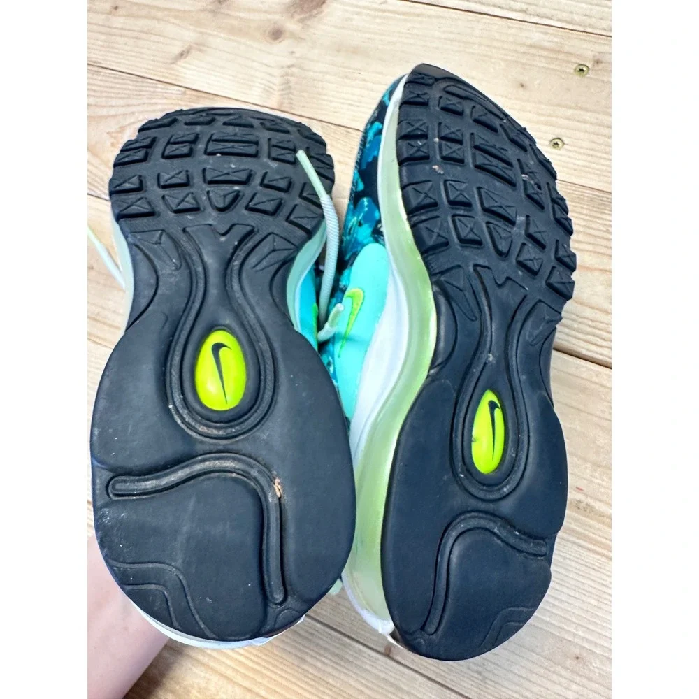 Nike excellent used